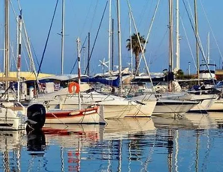 Lv280-g025 2 Couchages Le Lavandou Le Lavandou